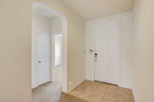 5912 Sardinia Dr in Round Rock, TX - Foto de edificio - Building Photo