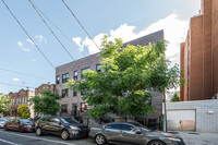 735-741 Hinsdale St in Brooklyn, NY - Foto de edificio - Building Photo