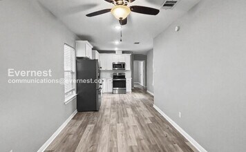 201 Armstrong St in Houston, TX - Building Photo - Building Photo