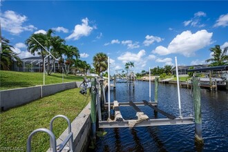 1421 SE 29th Terrace in Cape Coral, FL - Building Photo - Building Photo