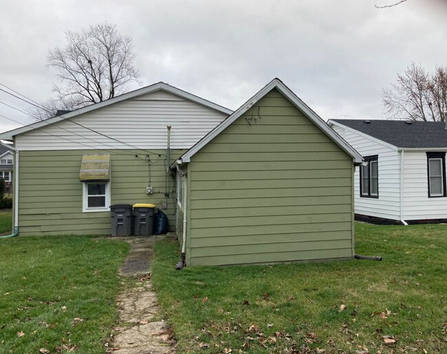 822 S Walnut St in Seymour, IN - Building Photo - Building Photo