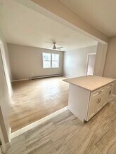 24 Woodbury Ave in Norwalk, CT - Building Photo - Building Photo