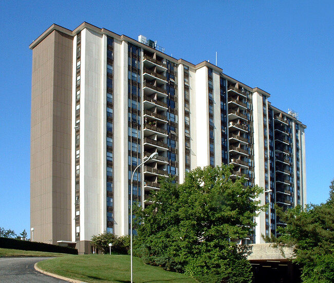 Eastpointe Condominium in Highlands, NJ - Building Photo - Building Photo