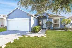 915 Knollwood Dr in Davenport, FL - Building Photo