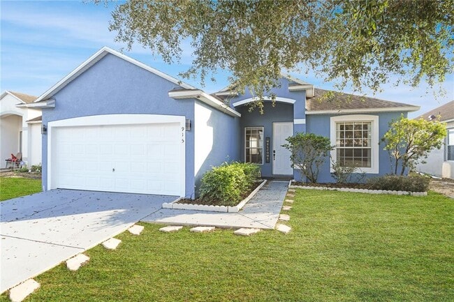 property at 915 Knollwood Dr