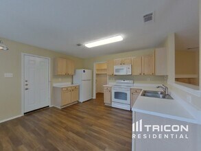 537 Linacre Dr in Crowley, TX - Building Photo - Building Photo