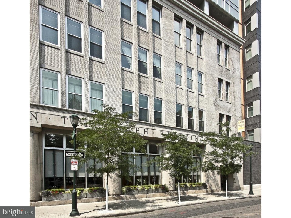 1101 Locust St-Unit -3F in Philadelphia, PA - Building Photo
