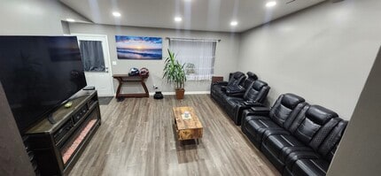 539 Thorndale Dr in Elgin, IL - Building Photo - Building Photo