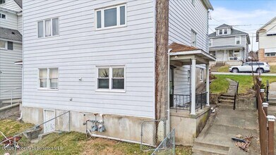 714 Carmalt St in Dickson City, PA - Building Photo - Building Photo