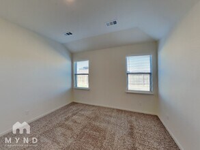 421 Micah Ln in Ferris, TX - Building Photo - Building Photo