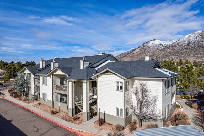 Timberline Place in Flagstaff, AZ - Building Photo - Building Photo