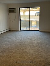 71 Montvale Ave in Stoneham, MA - Building Photo - Building Photo