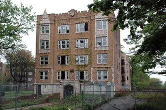 112 N Walnut St in East Orange, NJ - Building Photo - Building Photo