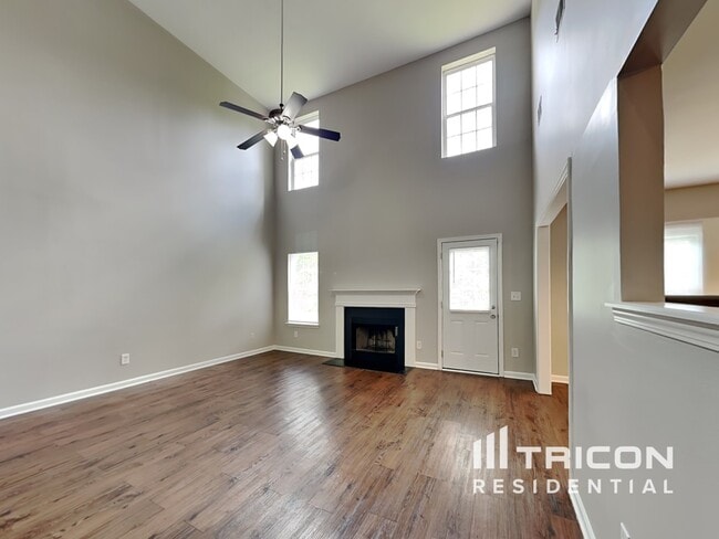 7233 Hidden Creek Dr in Charlotte, NC - Building Photo - Building Photo
