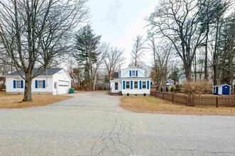 30 Harding St in Rochester, NH - Building Photo - Building Photo