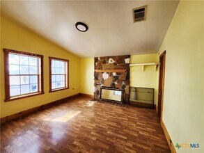 14942 Cedar Valley Rd in Salado, TX - Building Photo - Building Photo