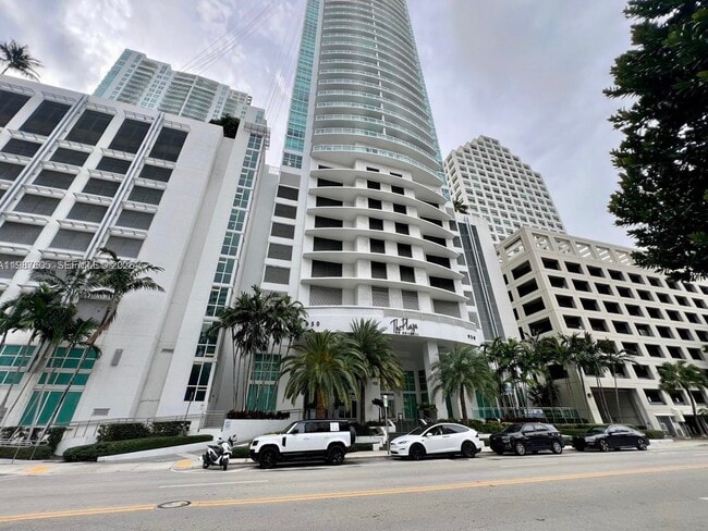 property at 950 Brickell Bay Dr