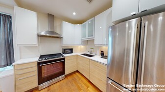 7 Grant St, Unit 2 Apartamentos