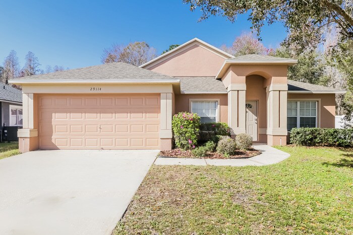 29114 Crossland Dr in Zephyrhills, FL - Building Photo