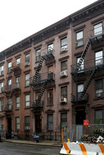 456 W 49th St in New York, NY - Building Photo - Building Photo