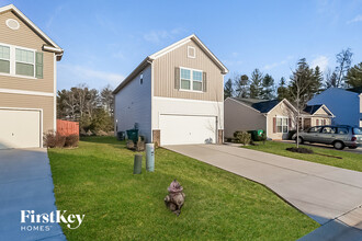 941 Bitting Hall Cir in Rural Hall, NC - Building Photo - Building Photo