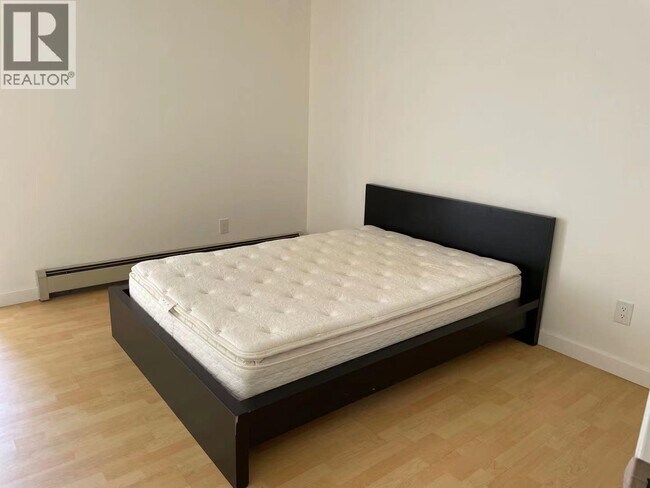 9580 Blundell Rd in Richmond, BC - Building Photo - Building Photo