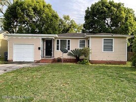 5040 Palmer Ave in Jacksonville, FL - Building Photo