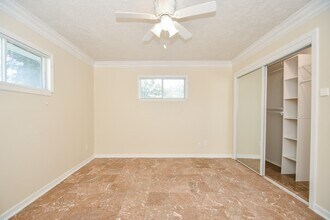 4113 Edison St in Houston, TX - Building Photo - Building Photo