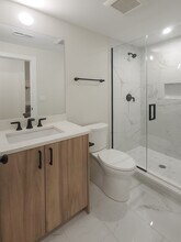 2019 W Ainslie St, Unit 1 in Chicago, IL - Building Photo - Building Photo