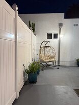 271 Termino Ave, Unit #A in Long Beach, CA - Building Photo