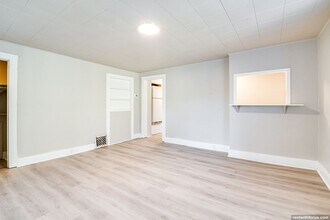 214 W Pacific St in Appleton, WI - Building Photo - Building Photo