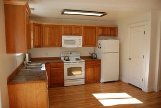 857 Quinn Ct in Ogden, UT - Building Photo - Building Photo