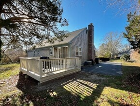 94 Cottonwood Ln in Centerville, MA - Building Photo - Building Photo