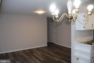 4951 Americana Dr in Annandale, VA - Building Photo - Building Photo