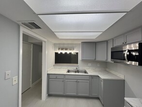 622 S 11th St in Fort Pierce, FL - Building Photo - Building Photo