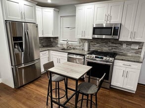 2556 Main St in Bridgeport, CT - Building Photo - Building Photo