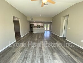 126 Smallwood Rd in Rotonda West, FL - Building Photo - Building Photo