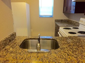 1101 Prospect Rd-Unit -Unit 4 in Fort Lauderdale, FL - Building Photo - Building Photo