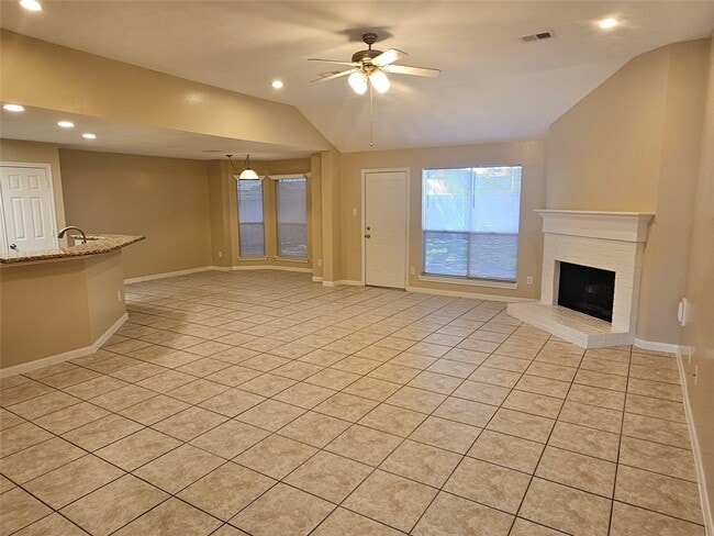 3314 D H Watkins Dr in Deer Park, TX - Building Photo - Building Photo