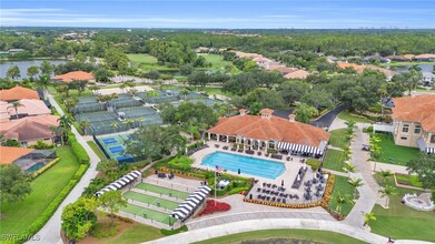 6025 Pinnacle Ln in Naples, FL - Building Photo - Building Photo