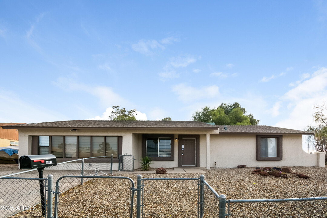 9401 N 63rd Dr in Glendale, AZ - Building Photo