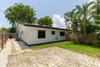 1751 NE 55th St in Fort Lauderdale, FL - Building Photo - Building Photo