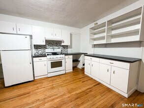 23 Wiklund Ave in Stratford, CT - Building Photo - Building Photo