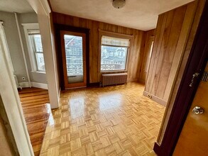 19 Forest Ave in Everett, MA - Building Photo - Building Photo