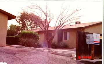 2610-2616 E Alturas St in Tucson, AZ - Building Photo - Building Photo