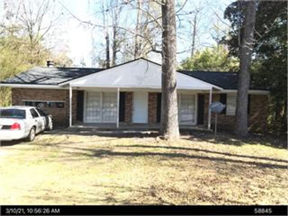 3733 Lindsey Dr in Macon, GA - Building Photo