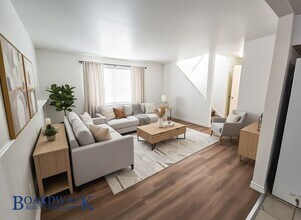 3944 Crown Ave in West Valley City, UT - Foto de edificio - Building Photo