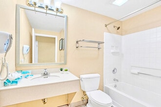 7601-7601 Canada Ave in Orlando, FL - Foto de edificio - Building Photo