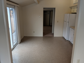236 Forest Park Ct in Pacific Grove, CA - Building Photo - Building Photo