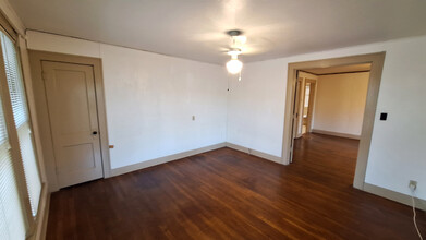3228 Washington St, Unit #4 in Greenville, TX - Building Photo - Building Photo